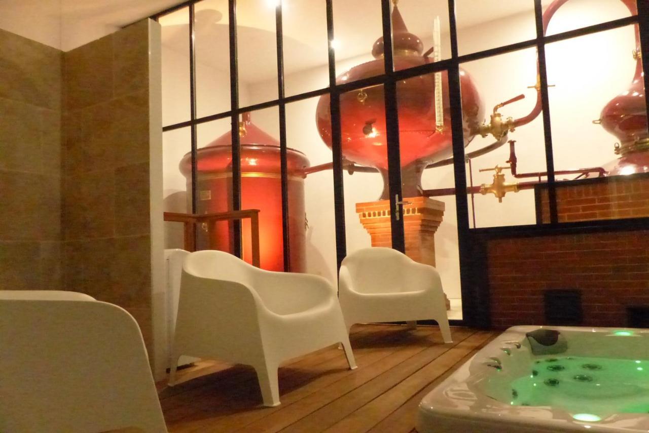 L'Alambic De L'Estuaire Bed & Breakfast Saint-Fort-sur-Gironde Eksteriør bilde